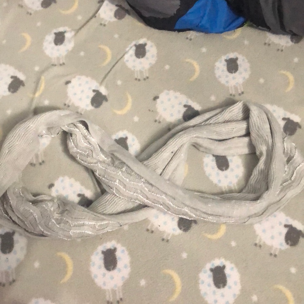 Infinity scarf - Picture 2 of 2